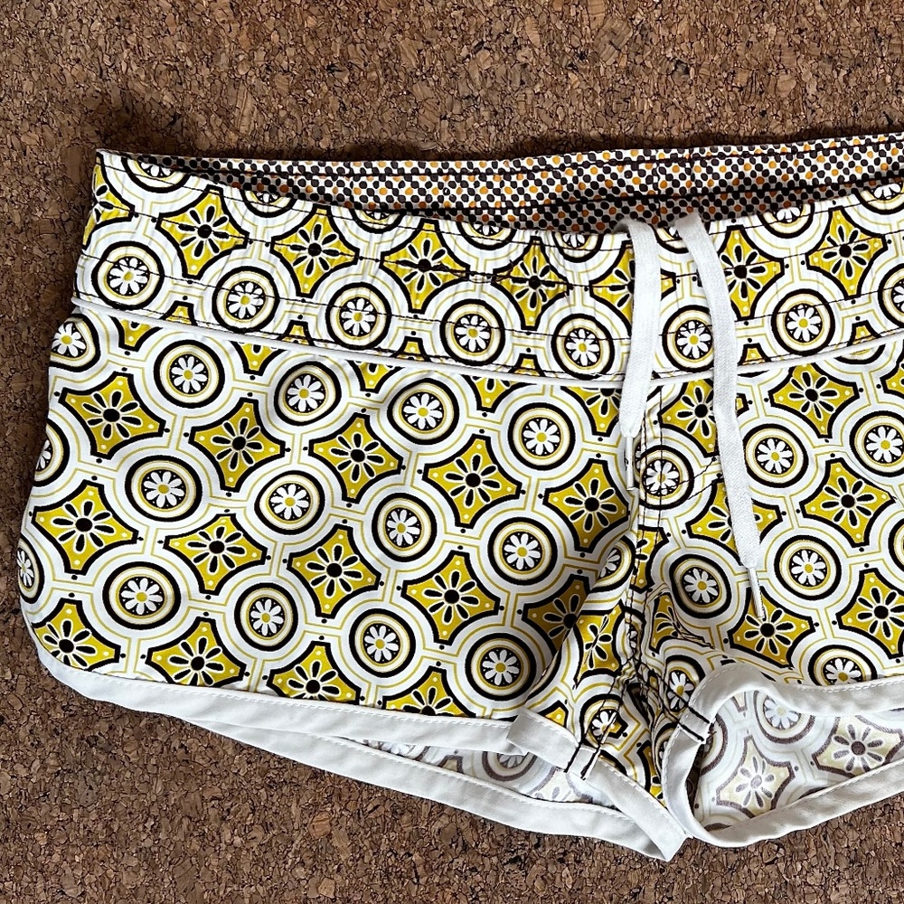 Used, Billabong, Women's Shorts, Small, Multi Colored